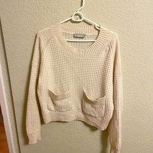 Everlane cashmere sweater in an off-white color